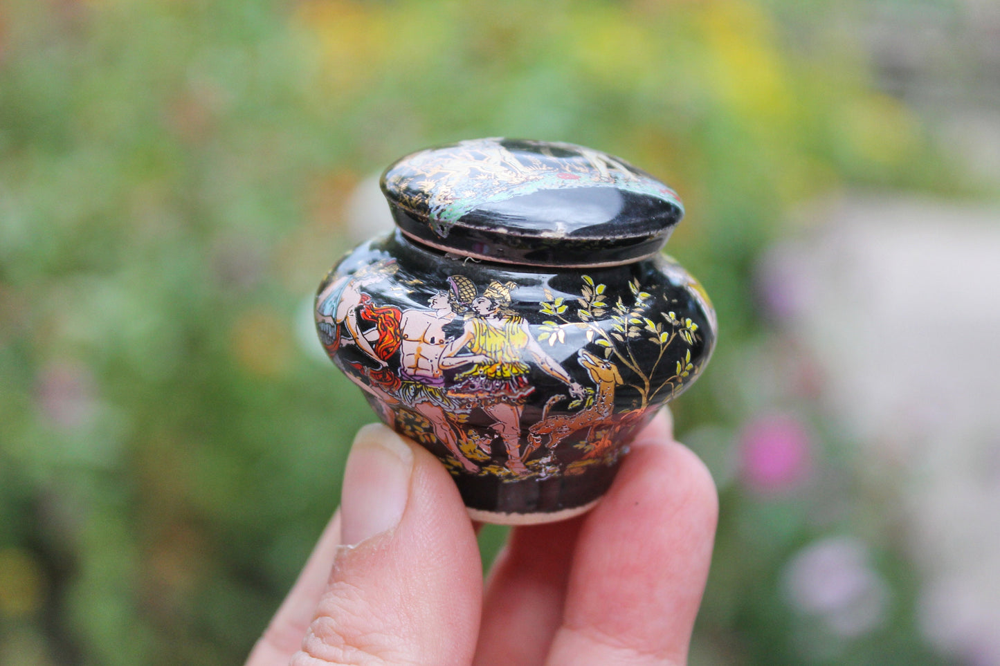 Vintage small ceramic lipstick box - parfum box - old lip gloss box
