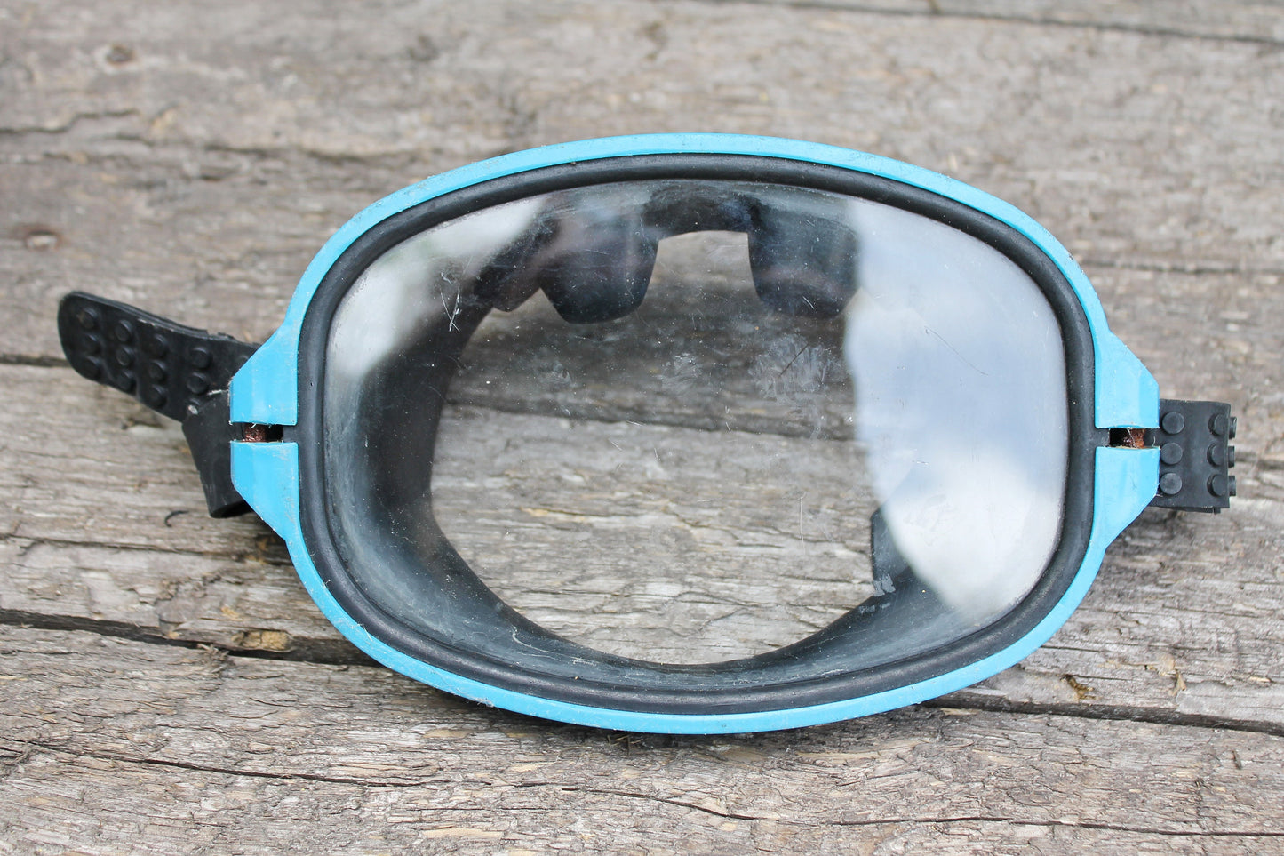 Vintage Scuba Diving Mask “Akvanavt”, Soviet Diving Mask, USSR Skuba Mask - 1970s