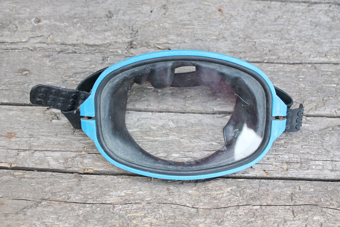 Vintage Scuba Diving Mask “Akvanavt”, Soviet Diving Mask, USSR Skuba Mask - 1970s