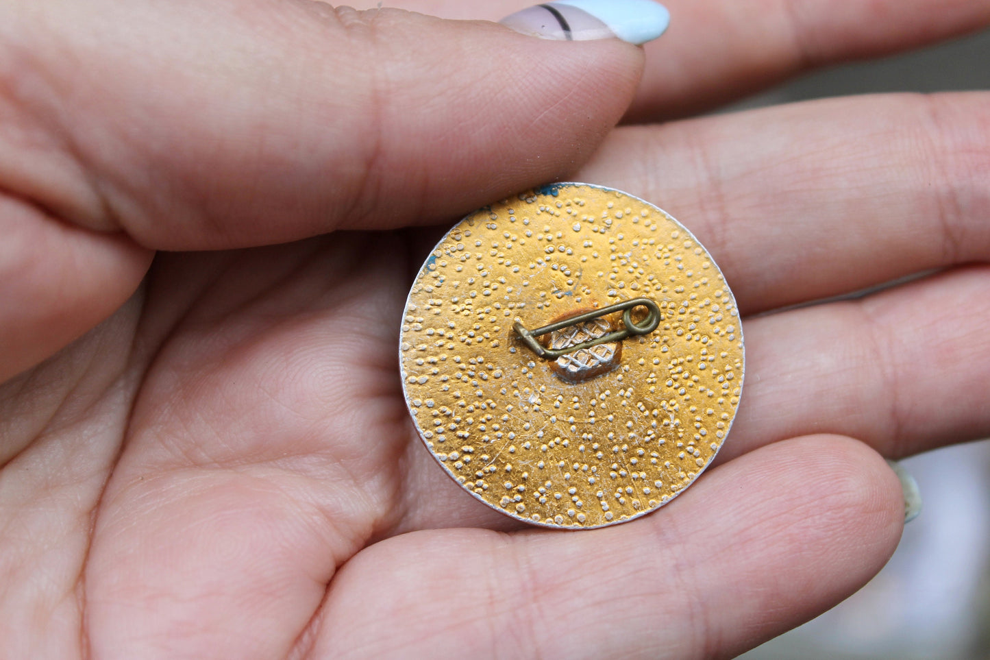 Vintage soviet USSR pin badge Pioneer camp Orlenok- USSR pin - vintage soviet badge - 1970s
