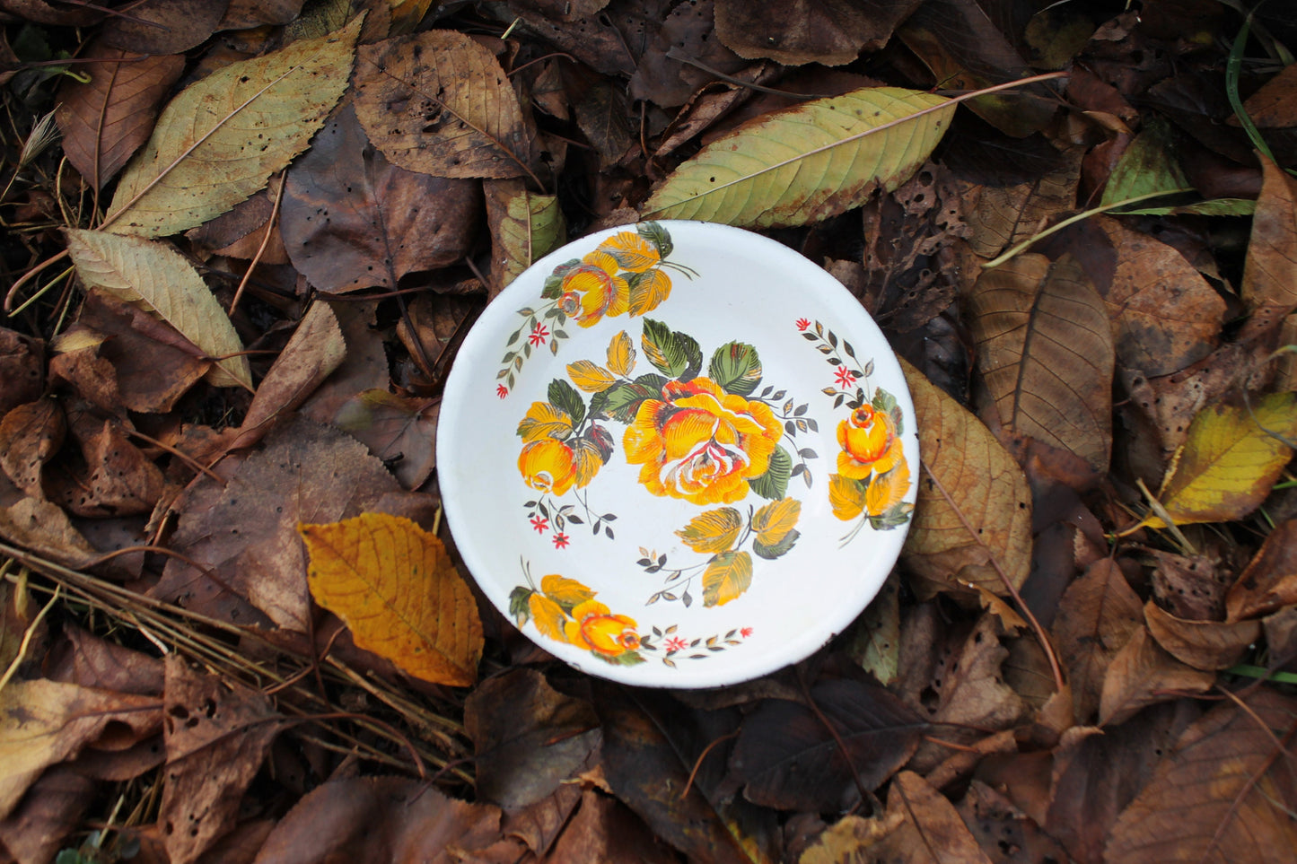 Enamel metal vintage bowl with some yellow flowers 6.9 inches - USSR vintage bowl - made of enamel metal - 1970s