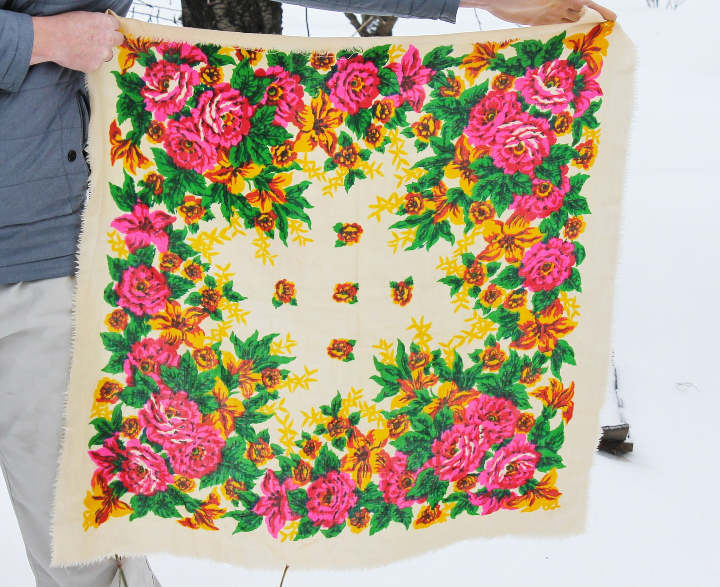 Beautiful floral beige wool head scarf - 36 inch - Soviet vintage-made in USSR - Babushka's head scarf - 1970s - Gypsy Shawl, Ethnic Scarf