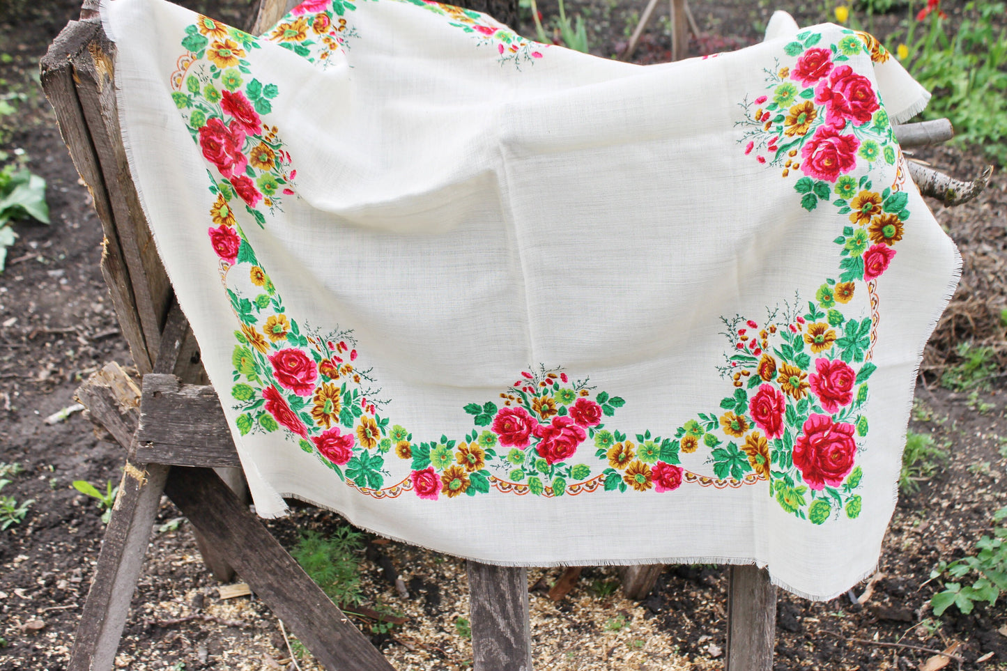 Beautiful pink roses wool head scarf - 33 inch - Soviet vintage-made in USSR - Babushka's head scarf - 1970s - Gypsy Shawl, Ethnic Scarf