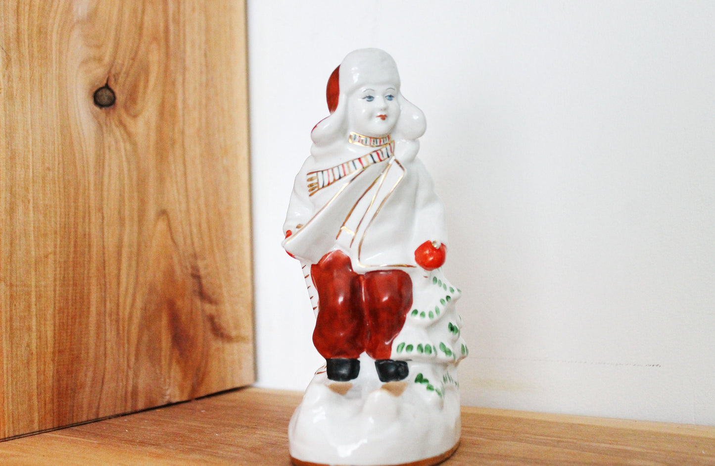 Vintage porcelain - Little skier - Ukrainian vintage - Ukrainain porcelain - Home decor - hand painted - made in USSR Ukraine