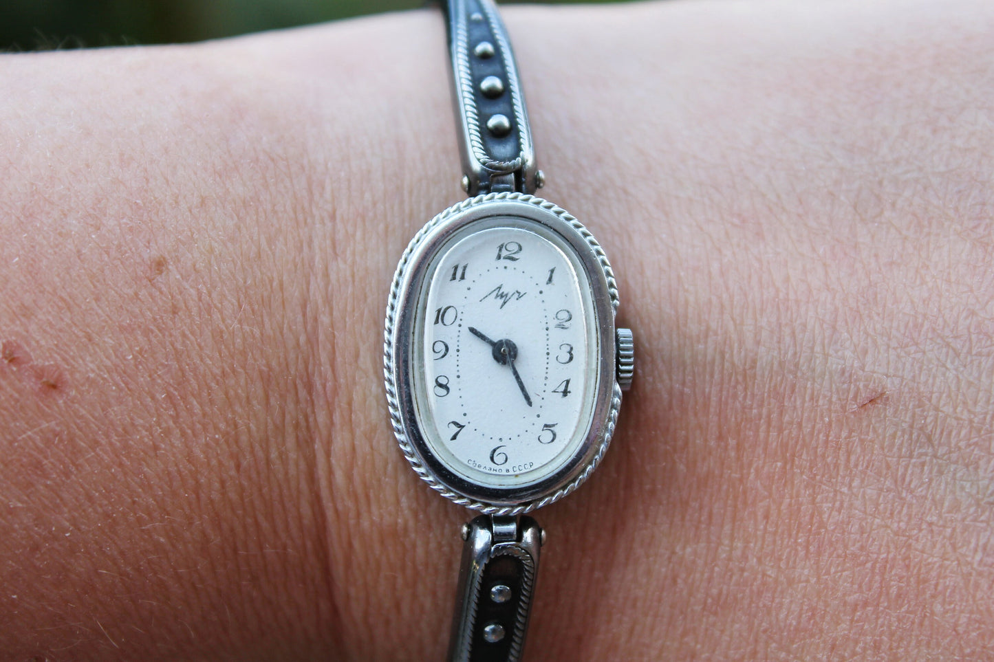 Vintage mechanical women wrist watch "Luch" - ussr vintage - working vintage watch - 1980s
