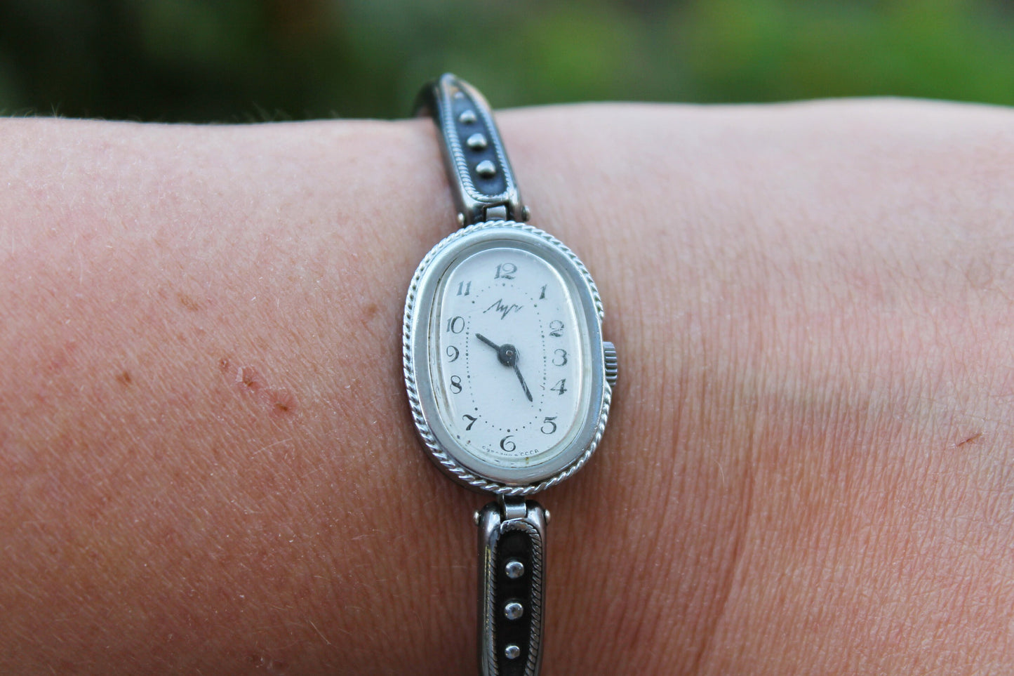 Vintage mechanical women wrist watch "Luch" - ussr vintage - working vintage watch - 1980s