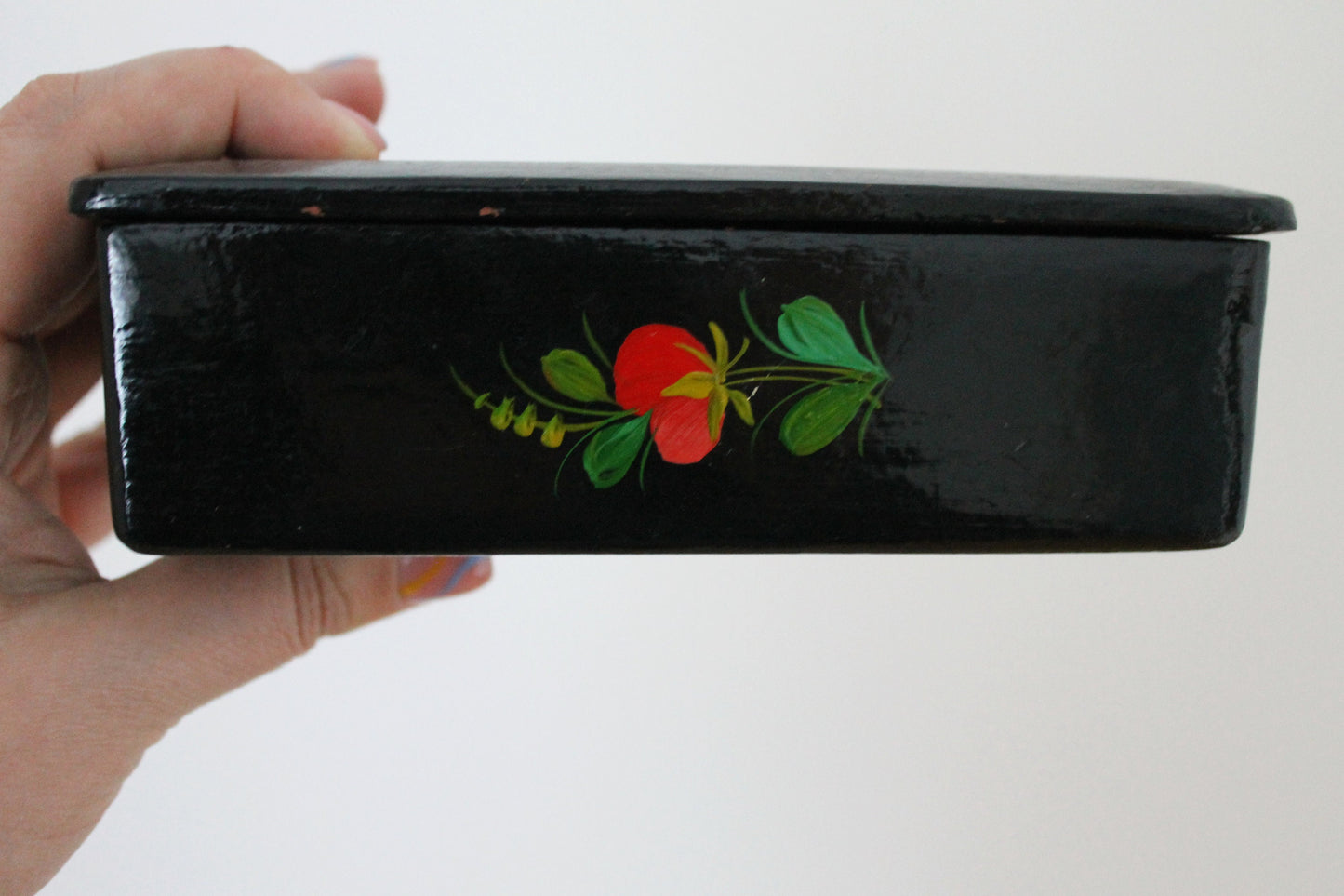 Vintage jewelry wooden box - Petrykivka box - 6.1 inches - USSR vintage - vintage flower box - made in Ukraine