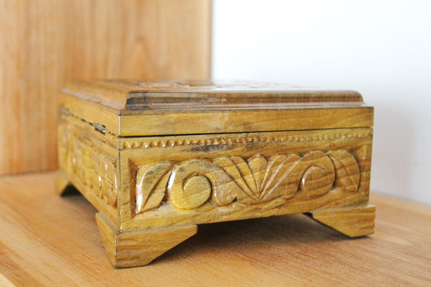 Vintage carved lacquer wooden box - made in Ukraine vintage jewelry box - 1970s