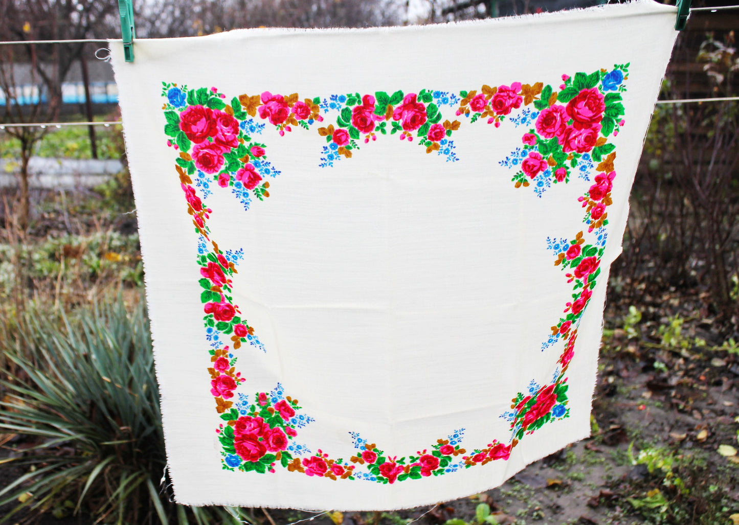 Beautiful unused roses wool head scarf - 30 inch - Soviet vintage-made in USSR - Babushka's head scarf - 1970s - Gypsy Shawl, Ethnic Scarf