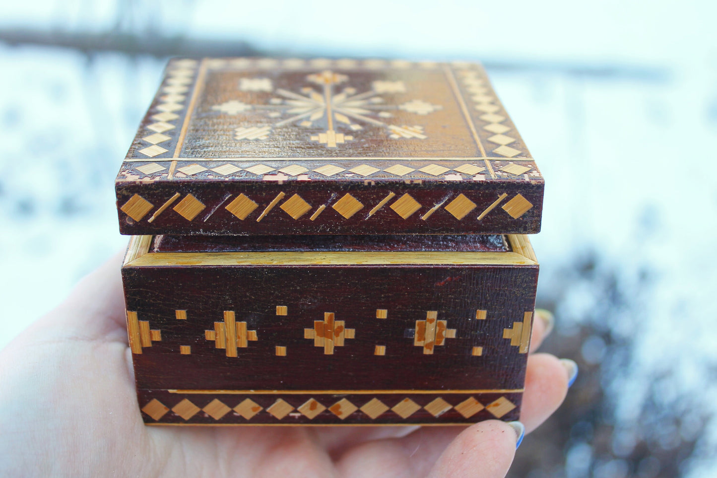 Vintage wooden box 3.5 inches, decorated with straw by handmade - made in Ukraine vintage jewelry box - 1970s