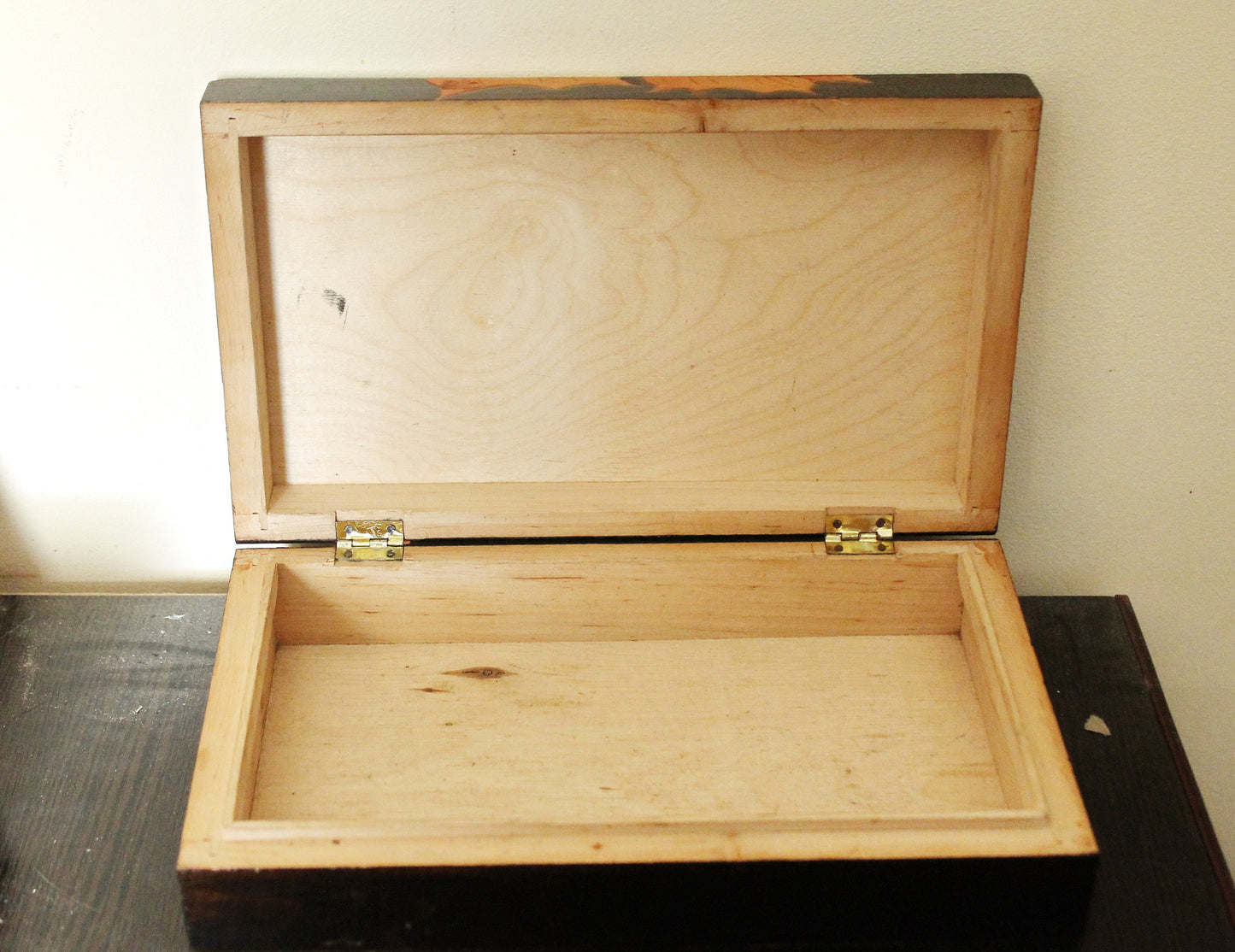 Vintage wooden box 9.8 inches, carved maple leaves - made in Ukraine vintage jewelry box - 1970s