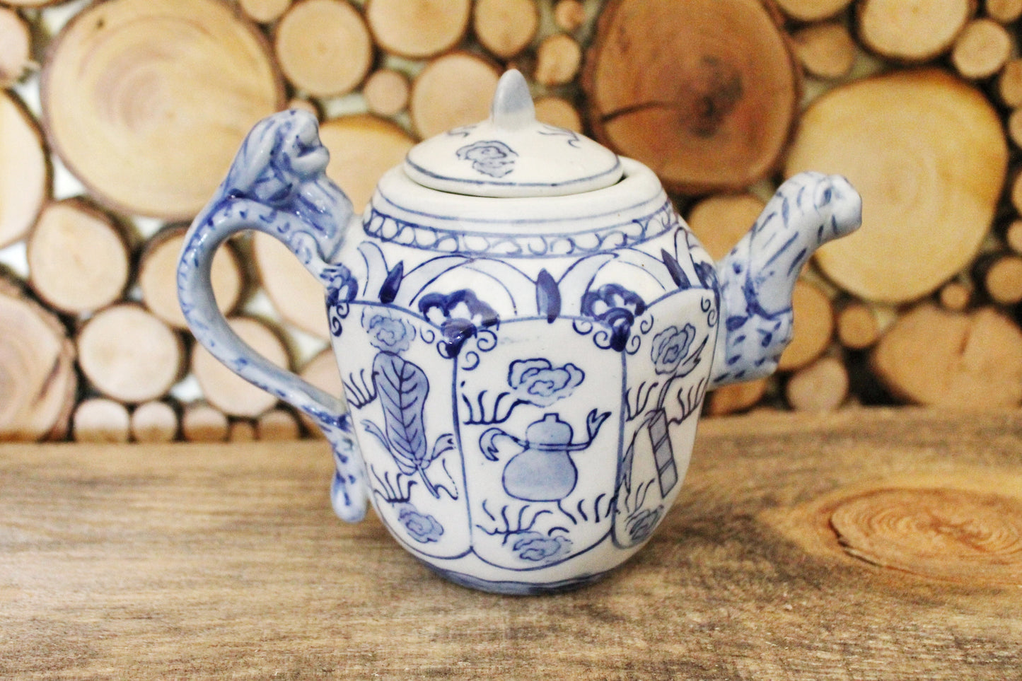 Beautiful oriental blue white Tea Pot - 5.5 inches - vintage Chinese ceramic - beautiful ceramic tea pot - 1970-1980s