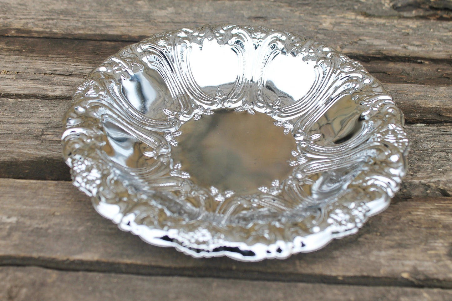 Vintage silver-plated fruit plate - lightweight - fruity serving bowl - 1970-1980 - vintage silver plate