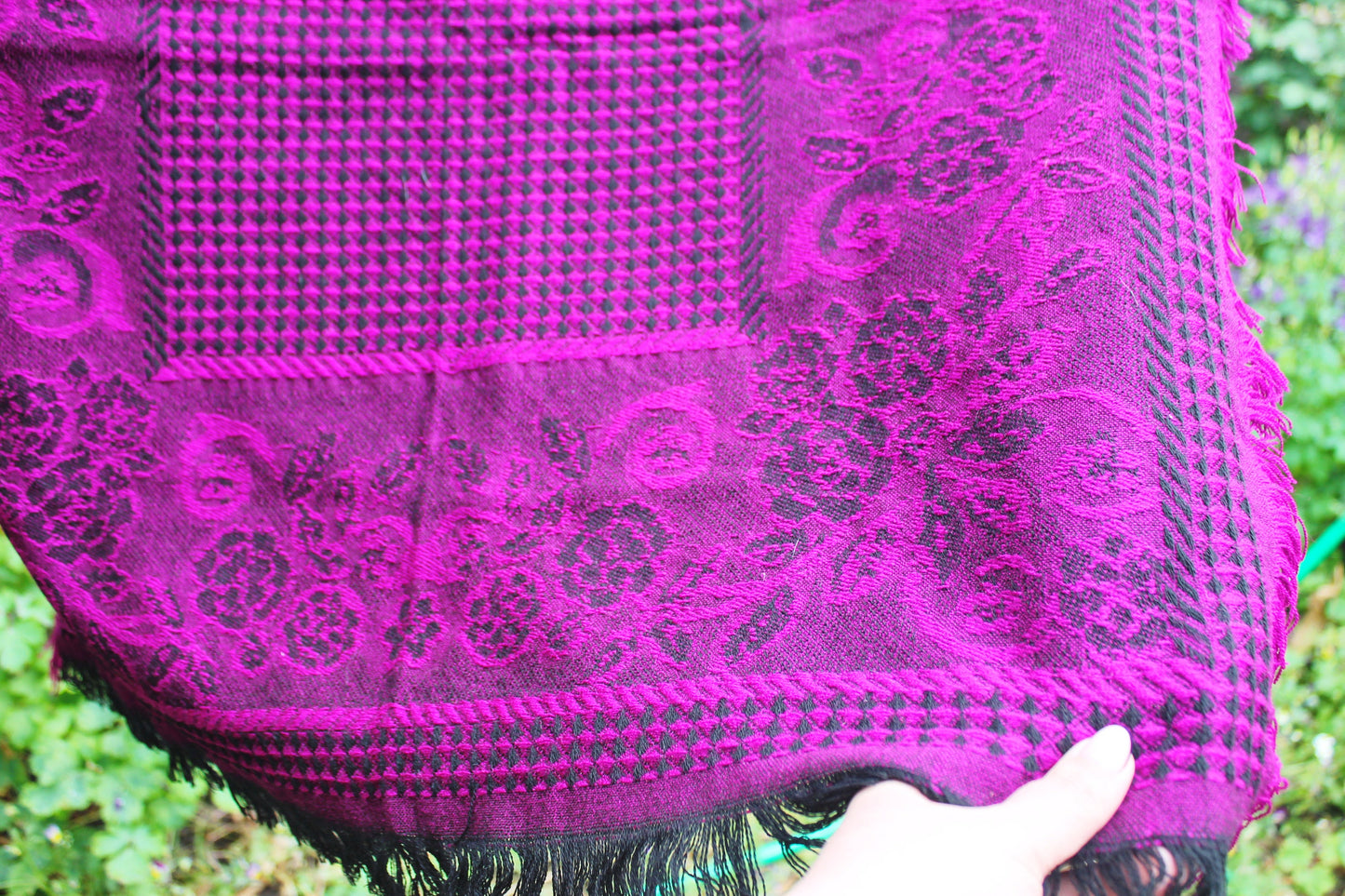 Beautiful purple warm wool head scarf - 32 inch - Soviet vintage-made in USSR - Babushka's head scarf - 1970s - Gypsy Shawl, Ethnic Scarf