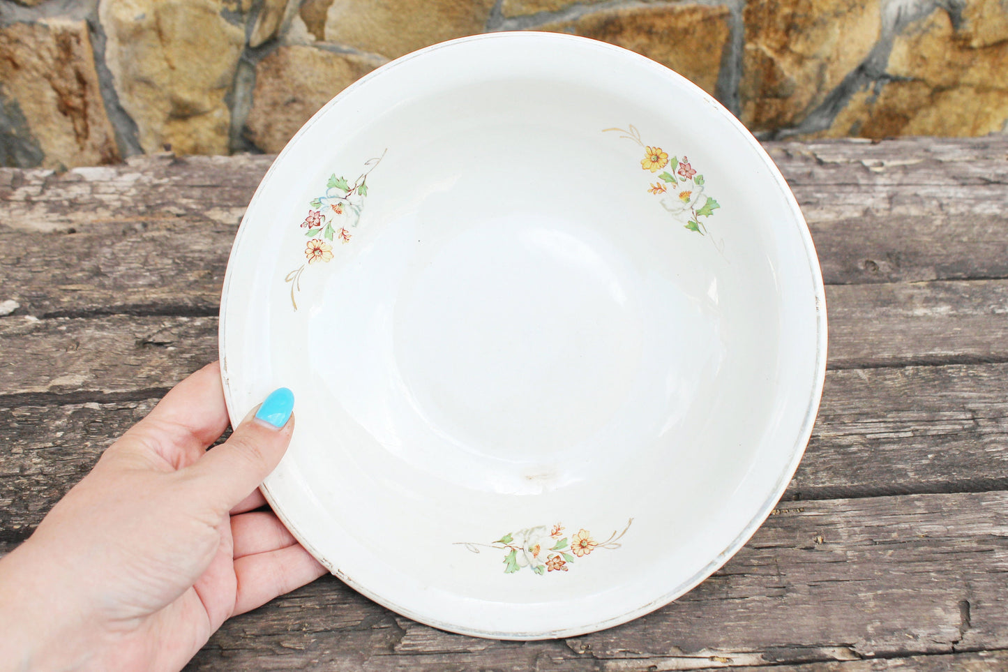 Beautiful vintage ceramic plate with flower ornament 9.1 inches - Budy Porcelain Factory - beautiful ukrainian ceramic plate - 1960s