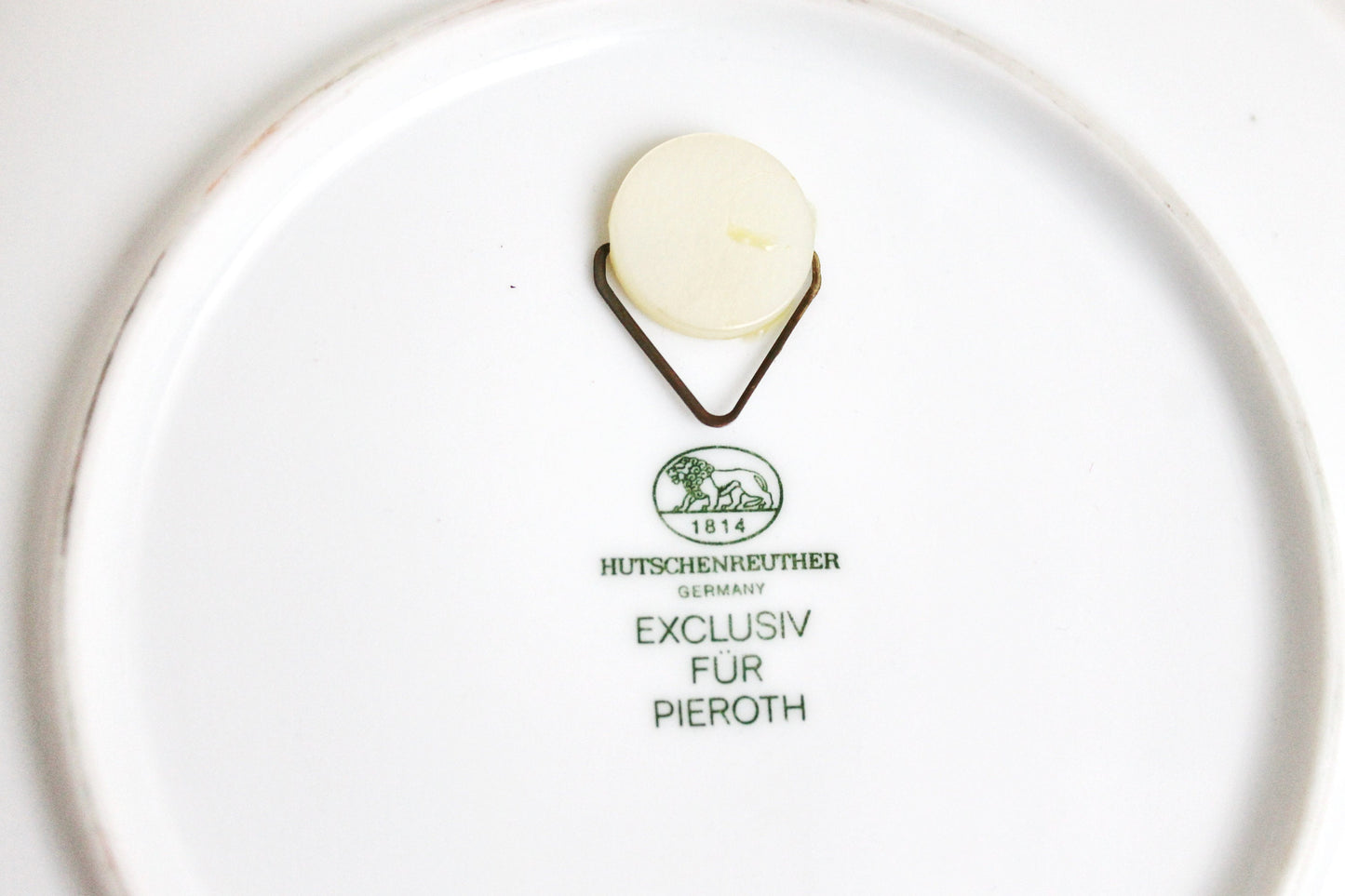 Vintage decorative porcelain wall plate 7.9 inches - Hutschenreuther Collector's Plate - Glass Maker - Exclusiv Fur Pieroth - Germany