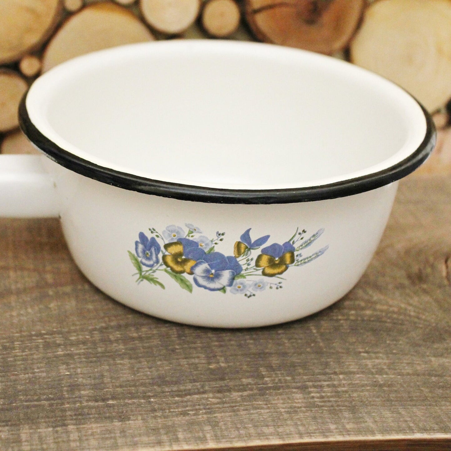 Soviet Enamel Colander - 7.1 inches in diameter - 13.8 inches long - USSR Beautiful flowers kitchen strainer - 1970s