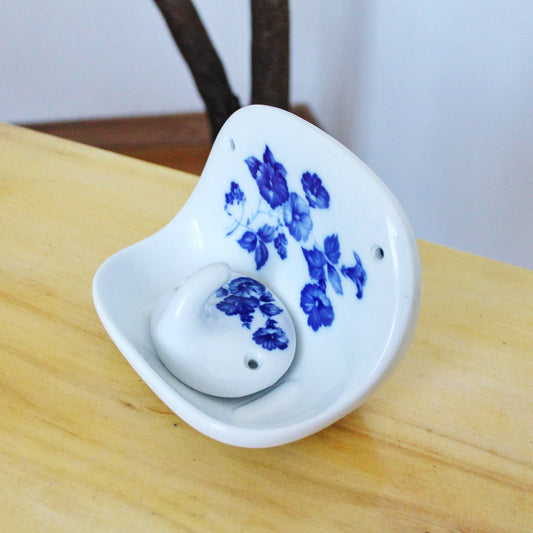 Set of beautiful ceramic vintage wall soapdish and hook - made in Germany - Royal Bavaria ceramic - 1970-1980s
