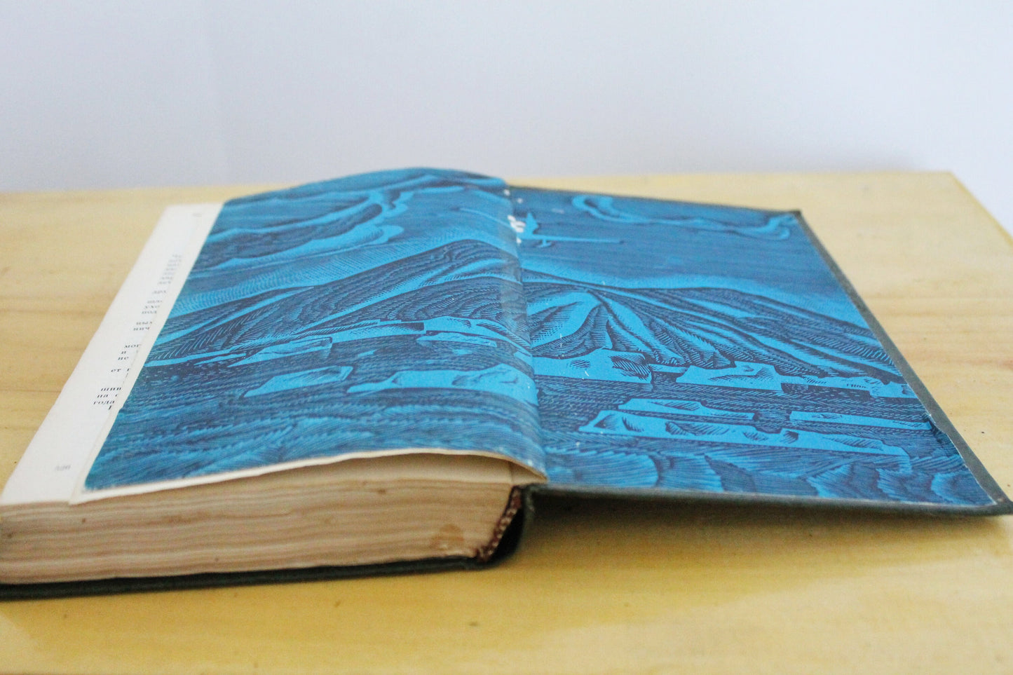 Vintage book - Veniamin Kaverin. Two Captains - vintage from Ukraine - 1981 Kyiv