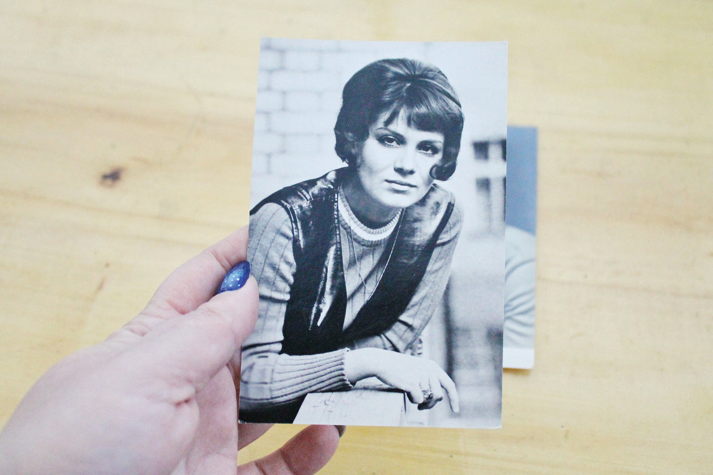 Set of 2 Vintage postcards with soviet actors - USSR - Soviet - collectible Cards - 2