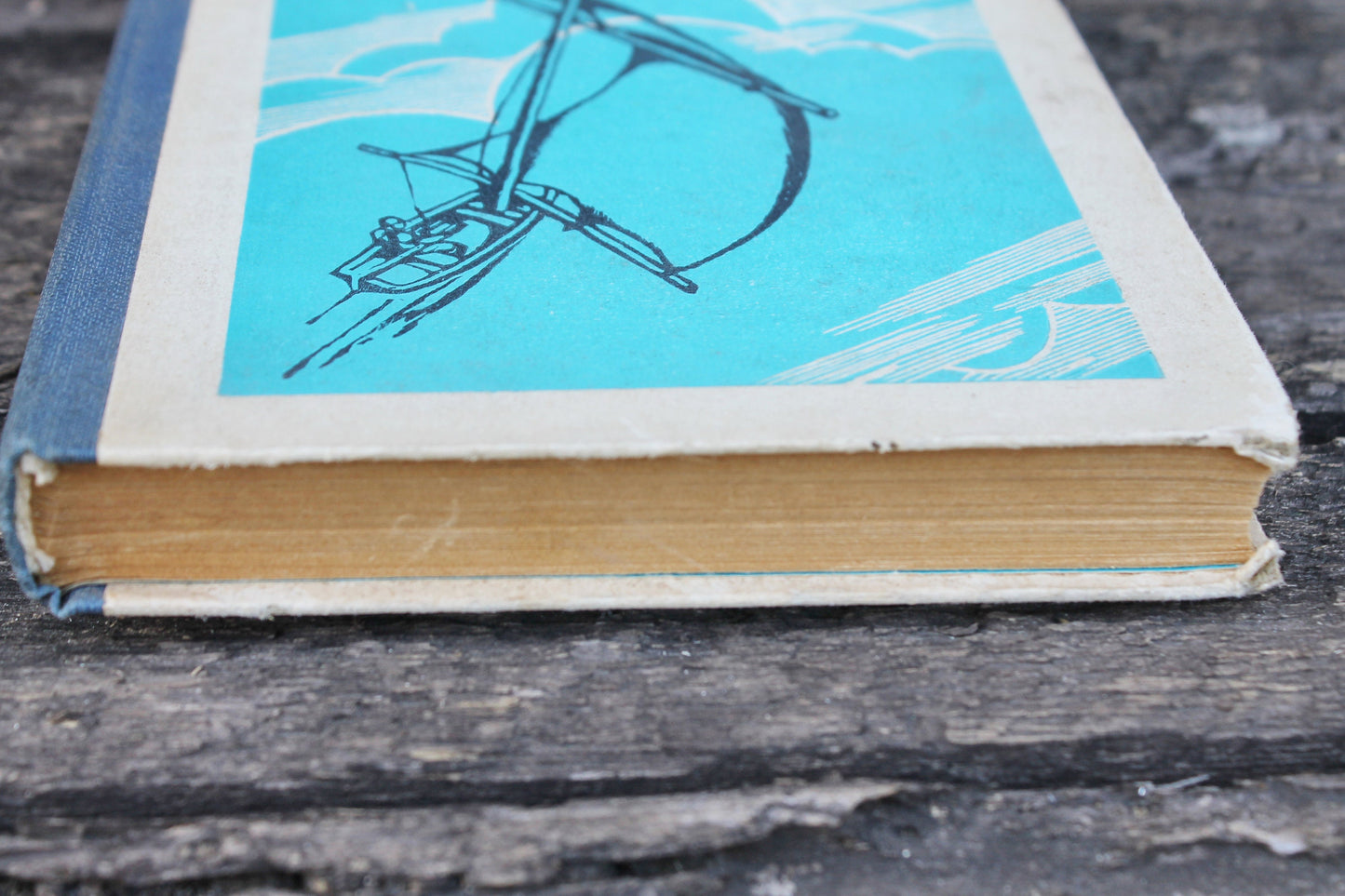 Vintage book - Ernest Hemingway. Stories - vintage from Ukraine - 1984s