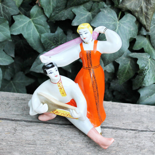 Vintage USSR porcelain figurine - "Dancers" - Souvenir Statuette - Ukrainian style - 1970s
