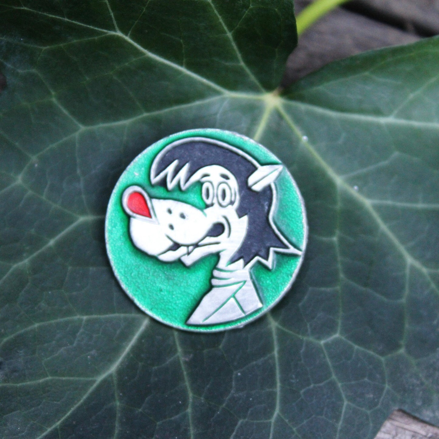Vintage soviet USSR round pin badge - Wolf - Nu pogodi - cartoon character - USSR pin - vintage soviet badge - 1980s
