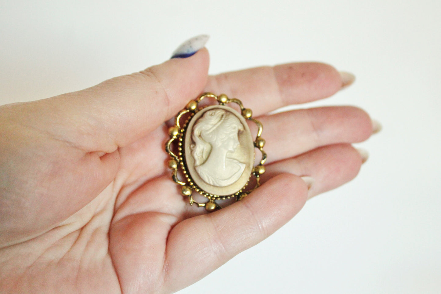Vintage Antique Cameo - Vintage Soviet Mother's Day Jewelry - Jewelry Gift USSR - Art Deco Cameo