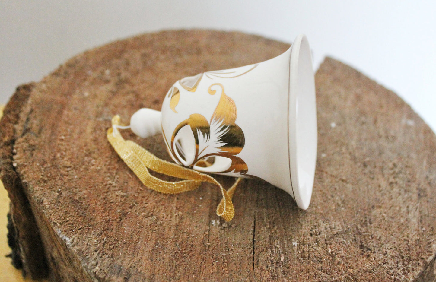 Vintage beautiful ceramic Bell - 3.3 inches - Vintage Souvenir - Germany porcelain