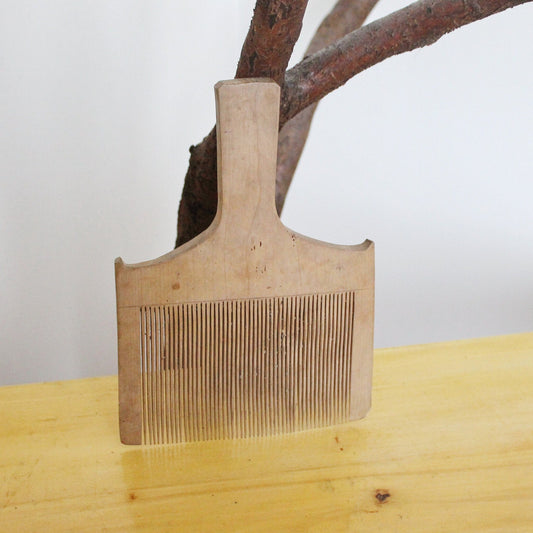 Vintage wooden antique wool comb 10 inches - Wooden carder - Wool spinning tool - 1950s - "chesalo"