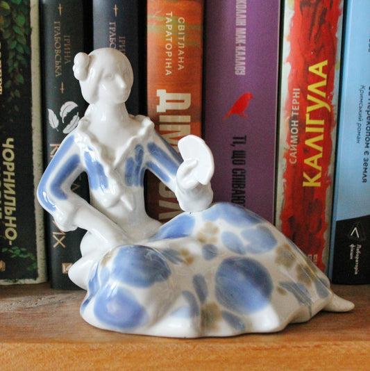 Vintage USSR porcelain figurine  - "A Dancer girl with a fan" - Souvenir Statuette - Ukrainian style - 1970s