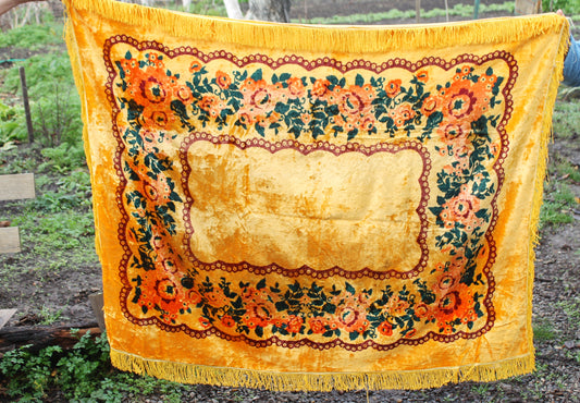 Vintage Plush Floral Bedspread / Tablecloth with Fringe – 1960s USSR Velvet-Feel Throw, Retro Orange Rose Pattern Décor
