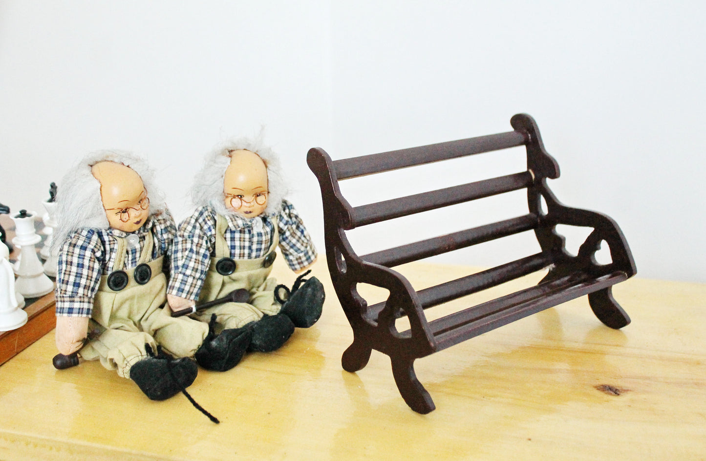 Two old men with hammers on a bench - vintage handmade Germany dolls - 1980s