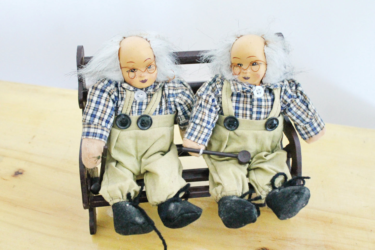 Two old men with hammers on a bench - vintage handmade Germany dolls - 1980s