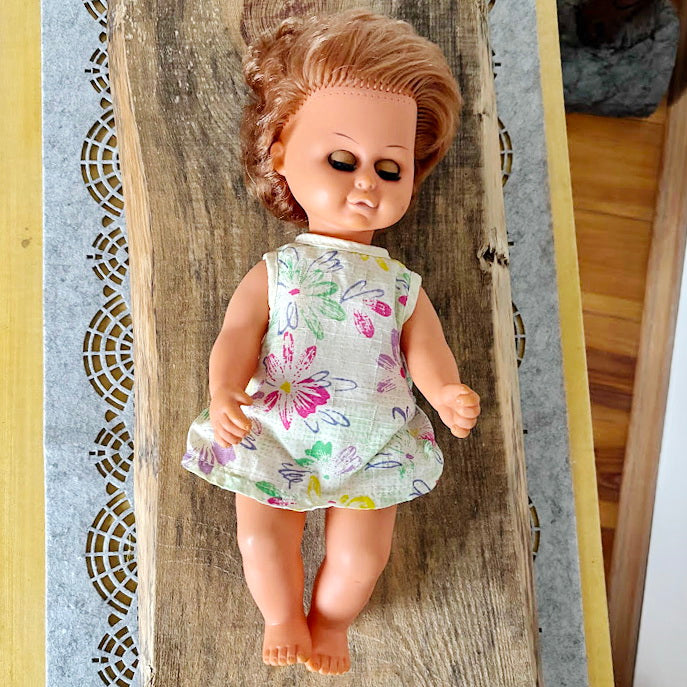 Vintage USSR Sleep-Eye Doll, 31cm (12.2 in) Hard Plastic Doll with Original Outfit, Collectible Retro Toy, Brown Hair & Closing Eyes