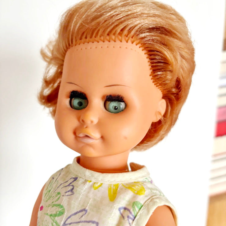 Vintage USSR Sleep-Eye Doll, 31cm (12.2 in) Hard Plastic Doll with Original Outfit, Collectible Retro Toy, Brown Hair & Closing Eyes