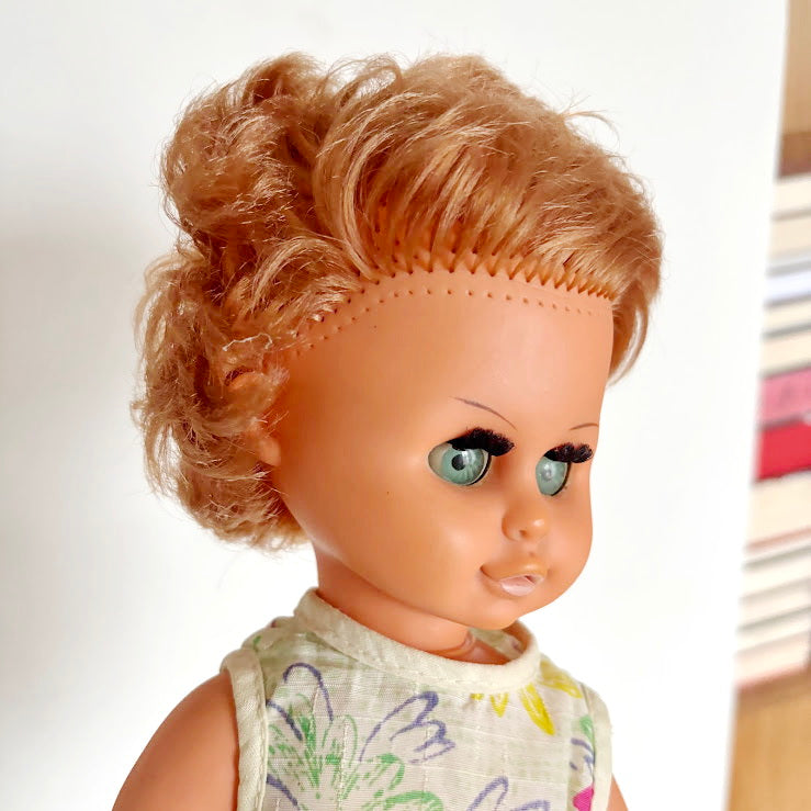 Vintage USSR Sleep-Eye Doll, 31cm (12.2 in) Hard Plastic Doll with Original Outfit, Collectible Retro Toy, Brown Hair & Closing Eyes