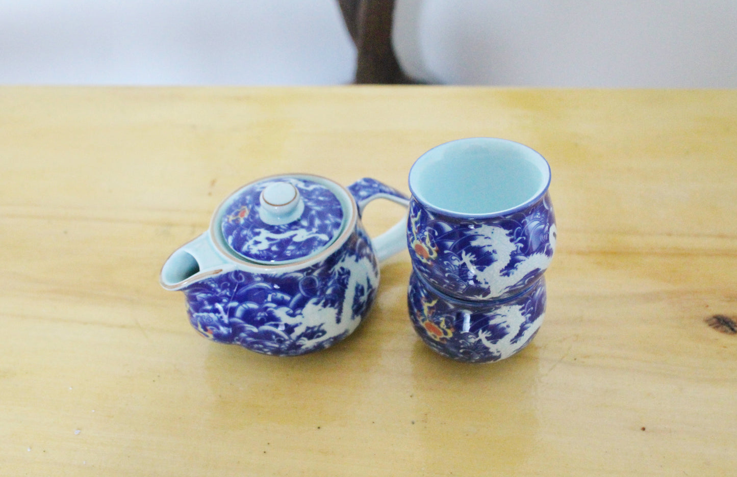 Porcelain beautiful China Set of Tea Pot and two tea glassess - Vintage porcelain - 1980-1990s