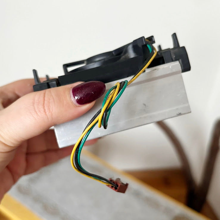 Intel CPU Cooler Fan With Heatsink Vintage Computer Cooling Assembly PC Hardware Part
