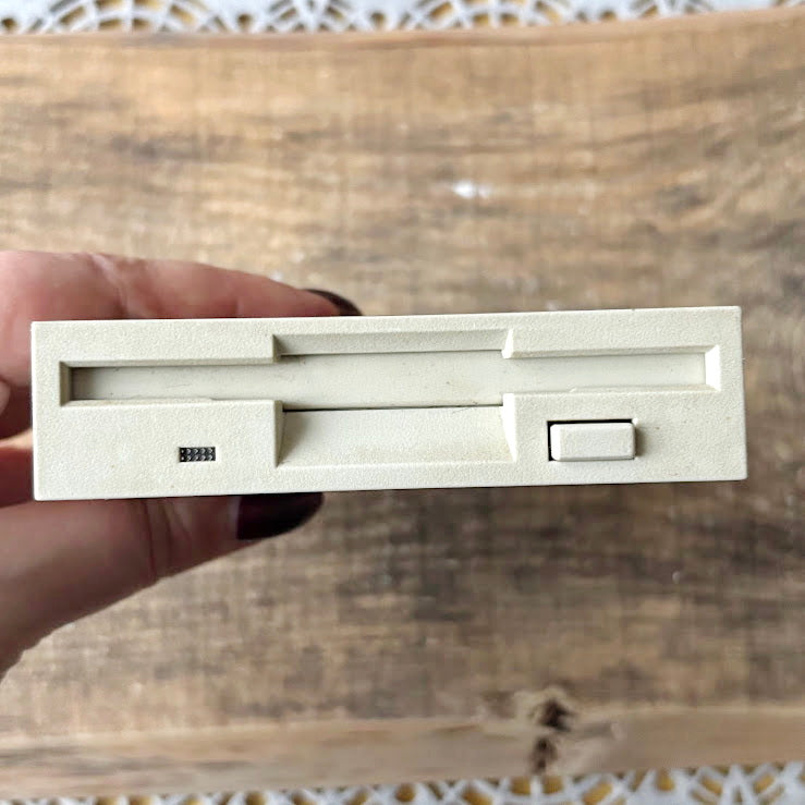Vintage Samsung SFD-321B 3.5 Inch Floppy Disk Drive Internal PC FDD Early 2000s Retro Computer Hardware Untested