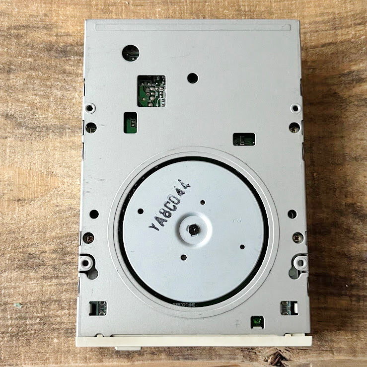 Vintage Samsung SFD-321B 3.5 Inch Floppy Disk Drive Internal PC FDD Early 2000s Retro Computer Hardware Untested