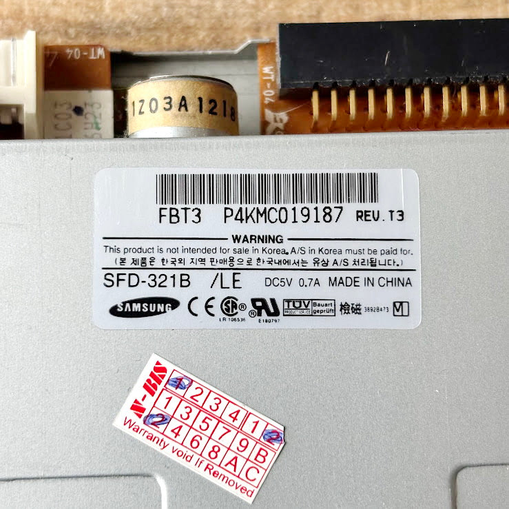 Vintage Samsung SFD-321B 3.5 Inch Floppy Disk Drive Internal PC FDD Early 2000s Retro Computer Hardware Untested