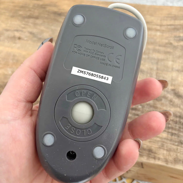 Vintage Genius NetScroll PS/2 Wired Mouse, New Old Stock in Box, Factory Sealed, Retro Computing Mouse for Windows XP/98/ME, Untested