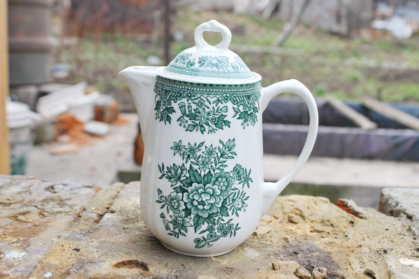 Beautiful vintage small Tea Pot - 5.1 inches - vintage Germany ceramic - Villeroy & Boch Fasan teapot -1980s