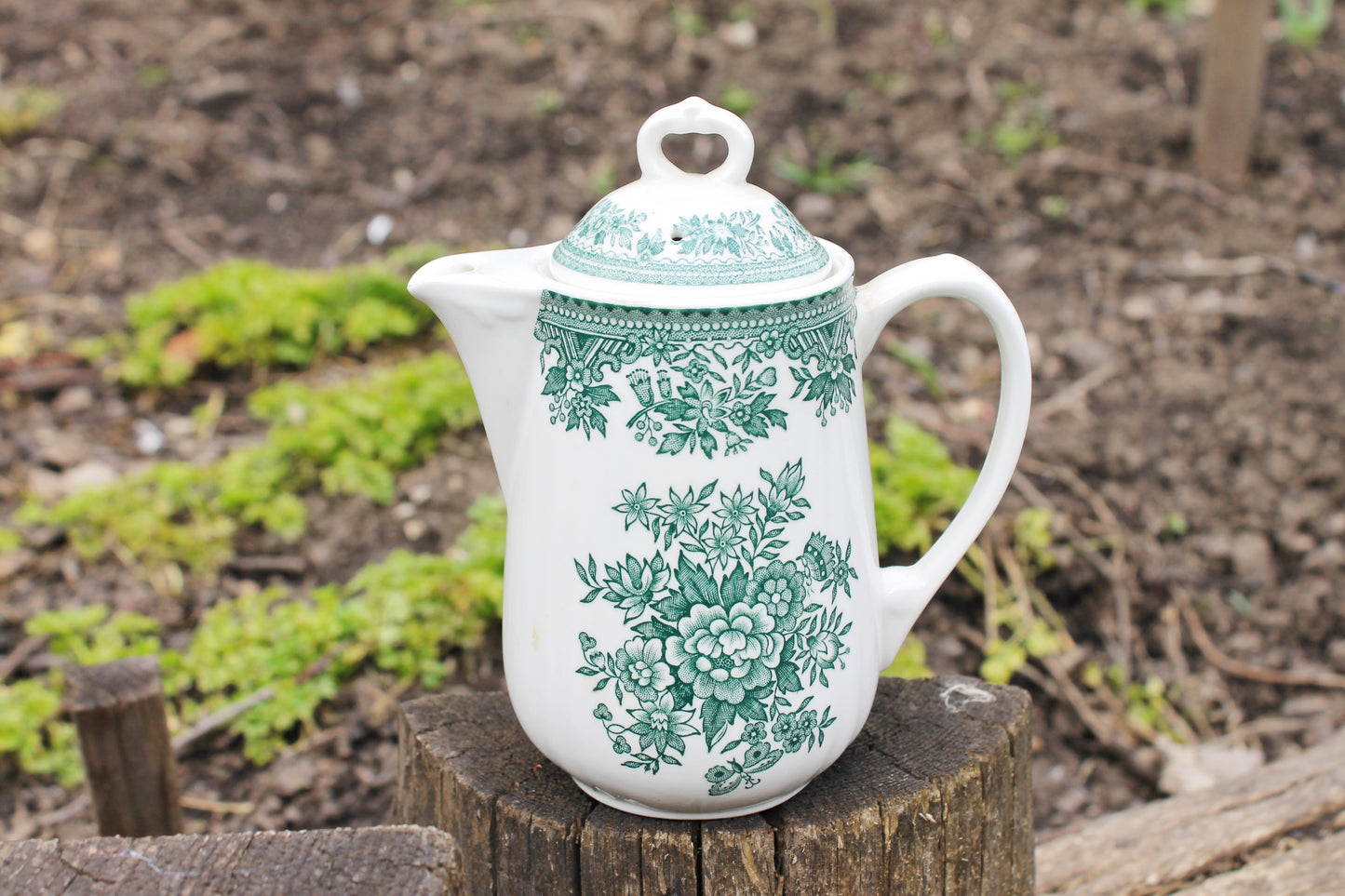 Beautiful vintage small Tea Pot - 5.1 inches - vintage Germany ceramic - Villeroy & Boch Fasan teapot -1980s