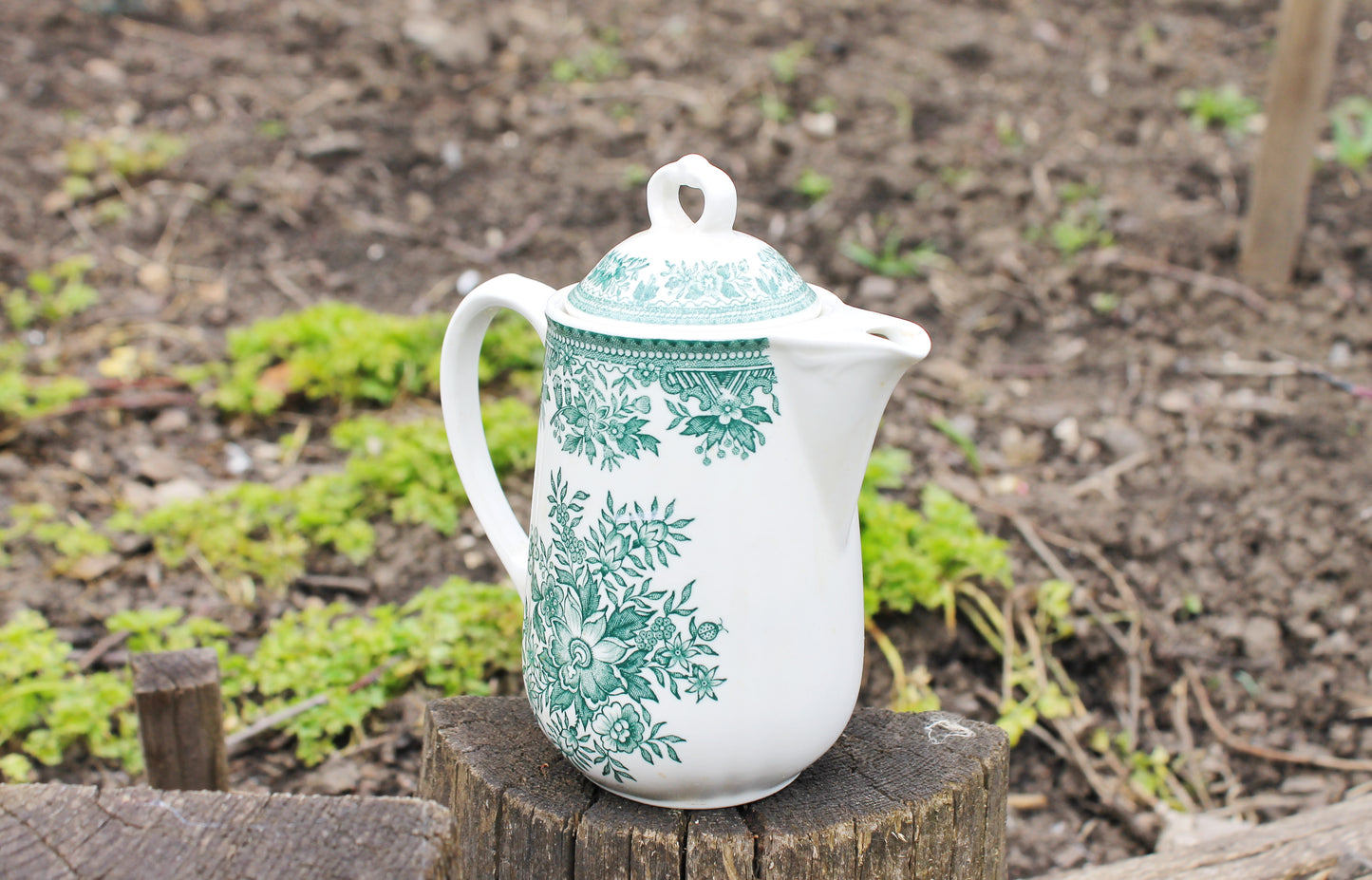 Beautiful vintage small Tea Pot - 5.1 inches - vintage Germany ceramic - Villeroy & Boch Fasan teapot -1980s