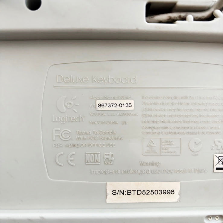 Logitech Deluxe Keyboard Y-SU61 White PS/2 Vintage Office Keyboard Full Size Retro Computer Peripheral 2000s - untested