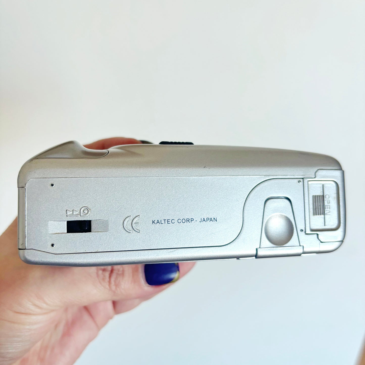 Skina AW-220 Film Camera 35mm Point and Shoot Vintage Auto Flash Camera Y2K Retro Lomography Tested Working