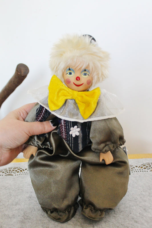 Vintage funny clown with porcelain face, legs and arms - 13 inches - Hand painting. Germany. 1980-1990s