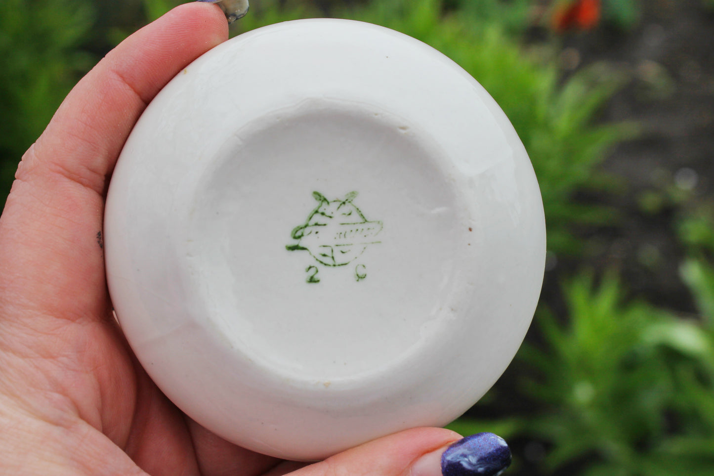 Porcelain round jewelry box - Porcelain box decorated by rotunda and some southern tree - 1970s - from USSR Ukraine